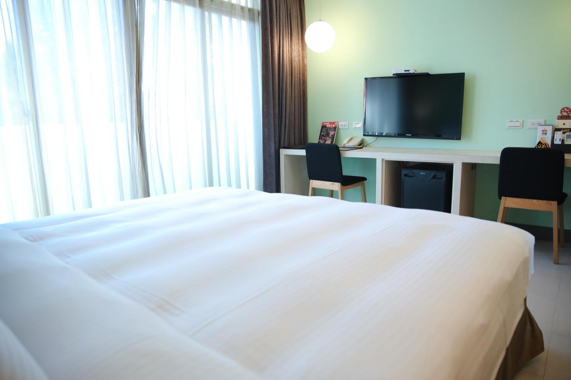 823 Tourist Hotel Jinhu Exterior photo
